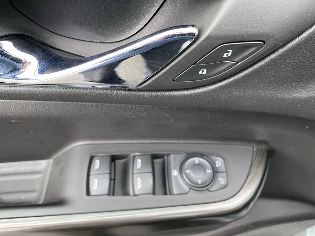 Thumbnail: 2023 GMC Acadia - 26