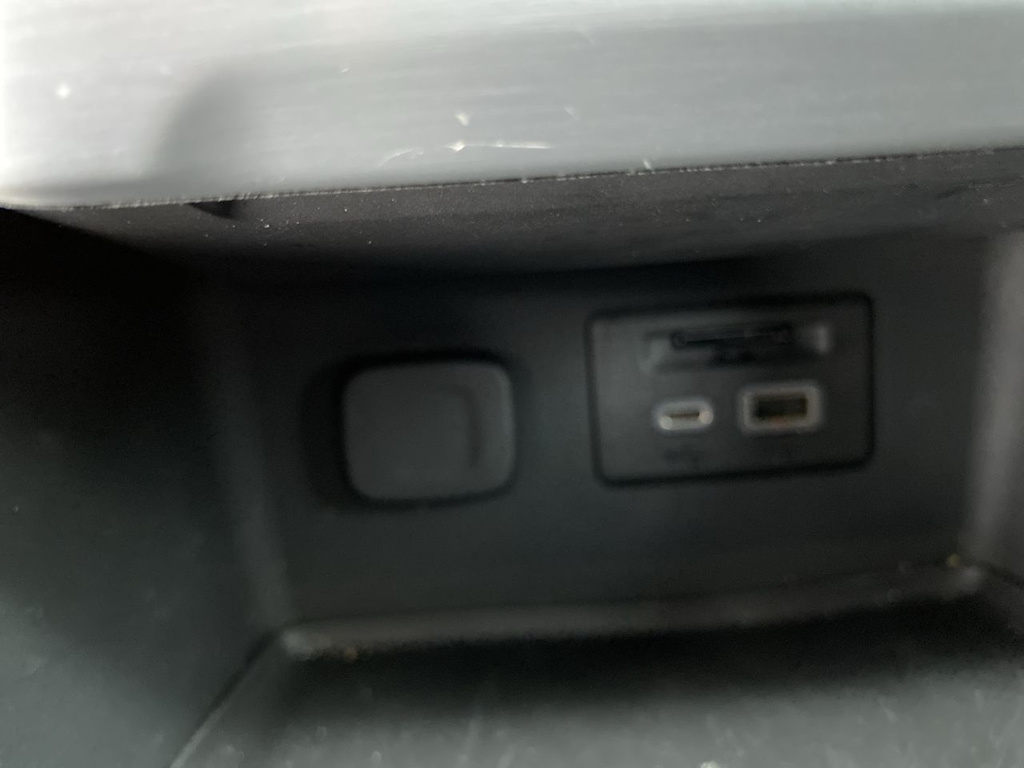 Thumbnail: 2023 GMC Acadia - 28