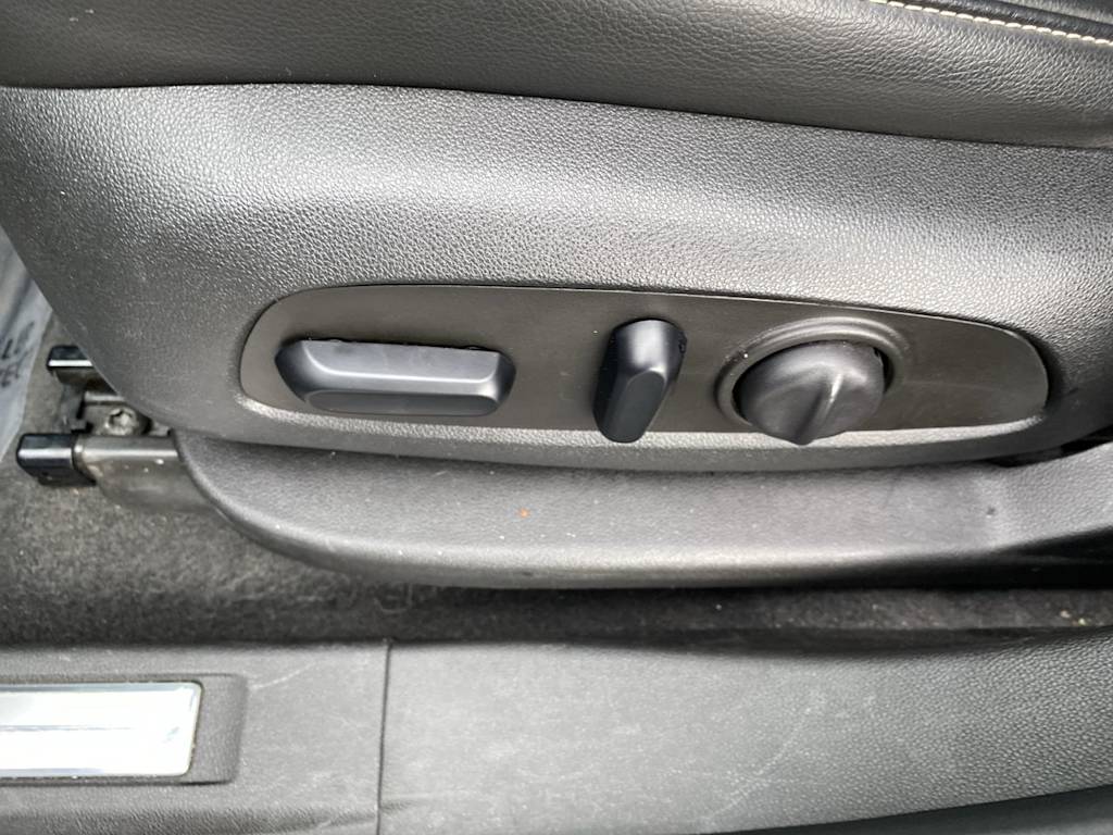 Thumbnail: 2023 GMC Acadia - 25