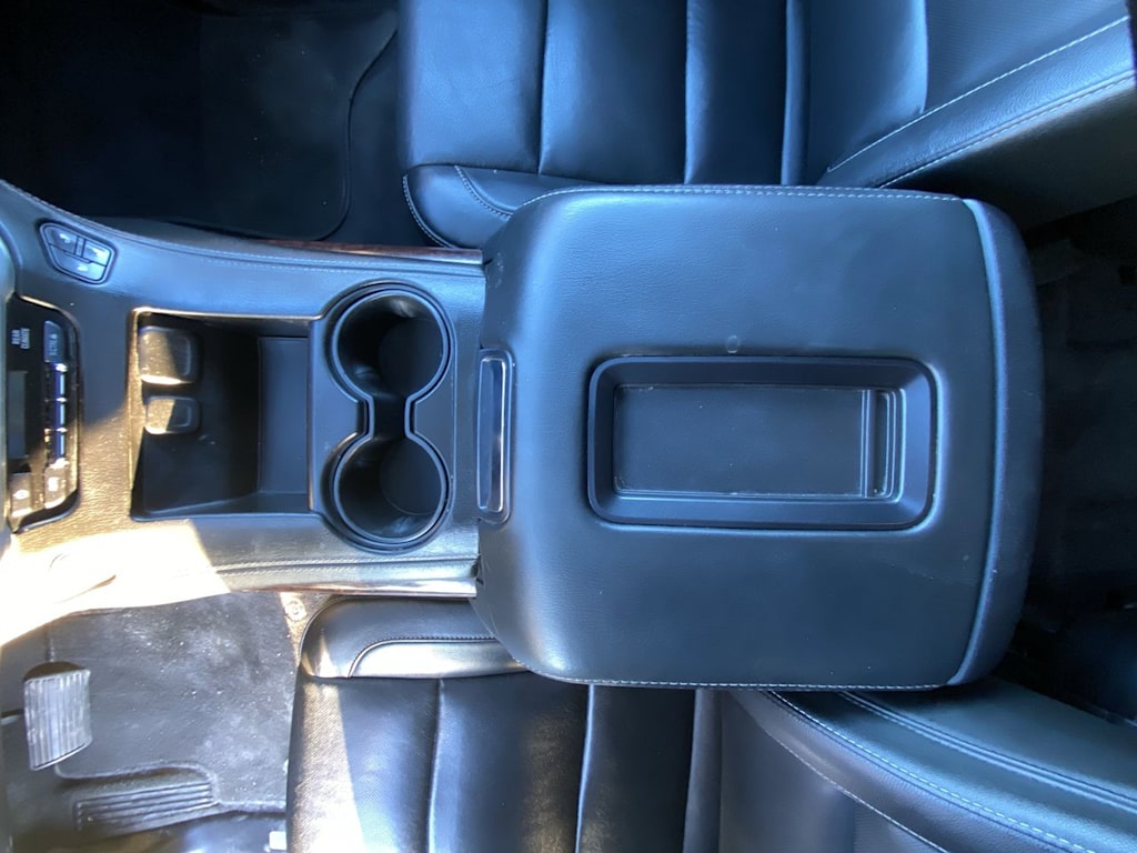 Thumbnail: 2020 GMC Yukon XL - 24