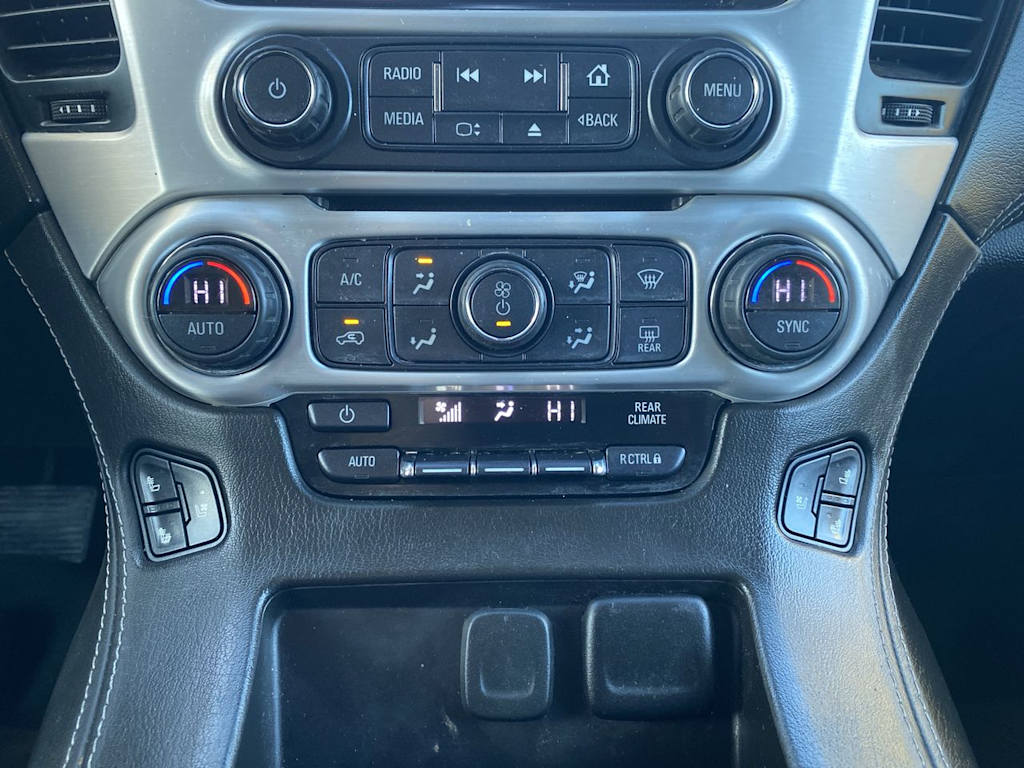 Thumbnail: 2020 GMC Yukon XL - 23