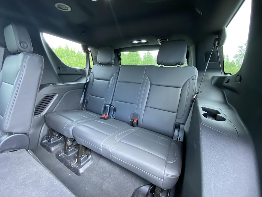Thumbnail: 2025 Chevrolet Tahoe - 26