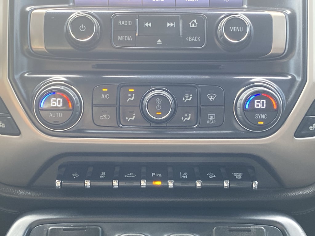 Thumbnail: 2016 GMC Sierra 2500 - 27