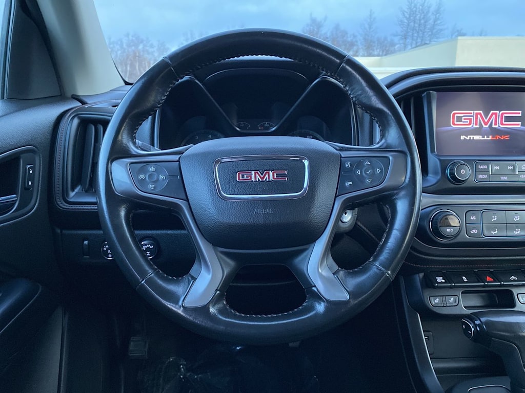 2017 GMC Canyon SLE 2