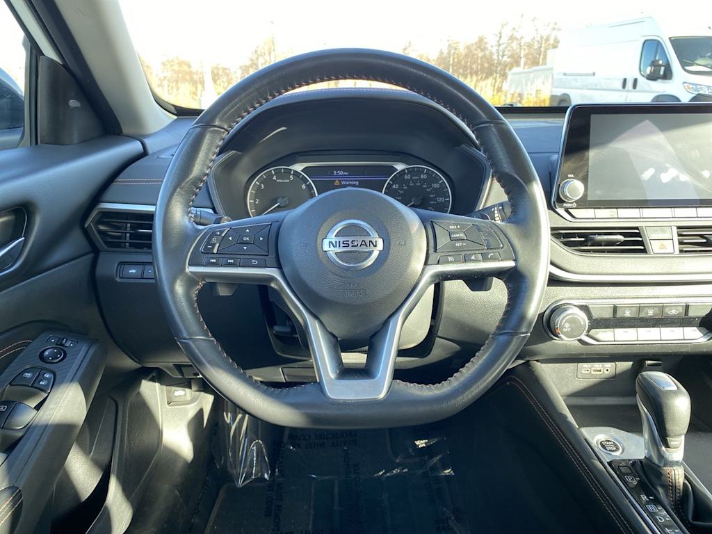 2022 Nissan Altima SR 3