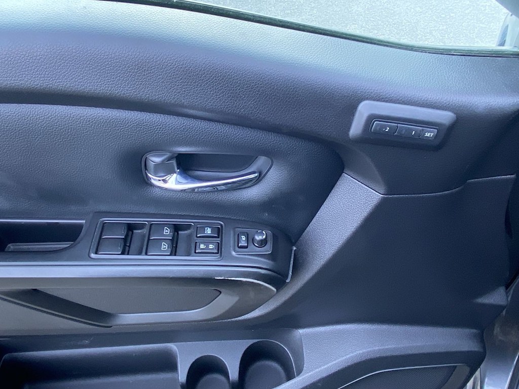 Thumbnail: 2021 Nissan Titan - 23