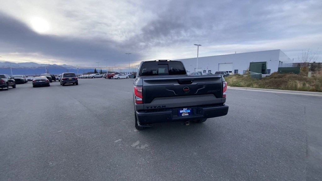 Thumbnail: 2021 Nissan Titan - 7