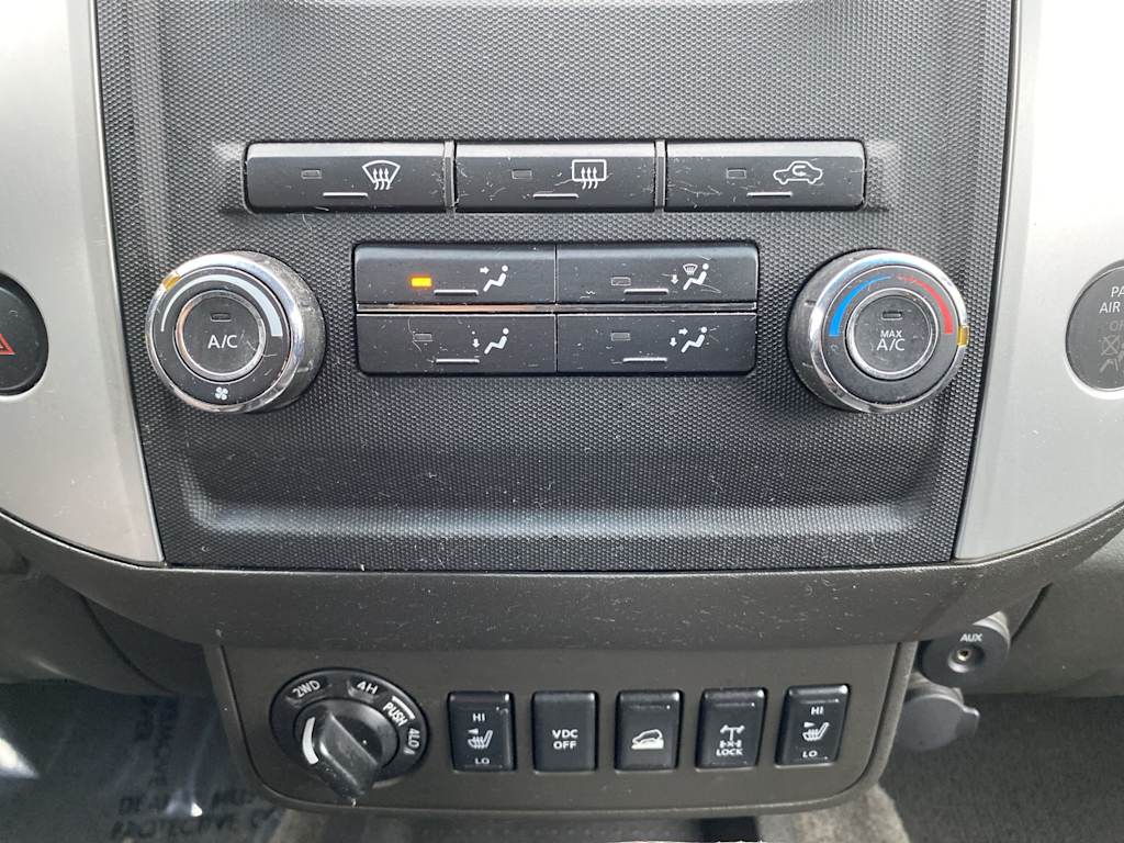 Thumbnail: 2010 Nissan Frontier - 24