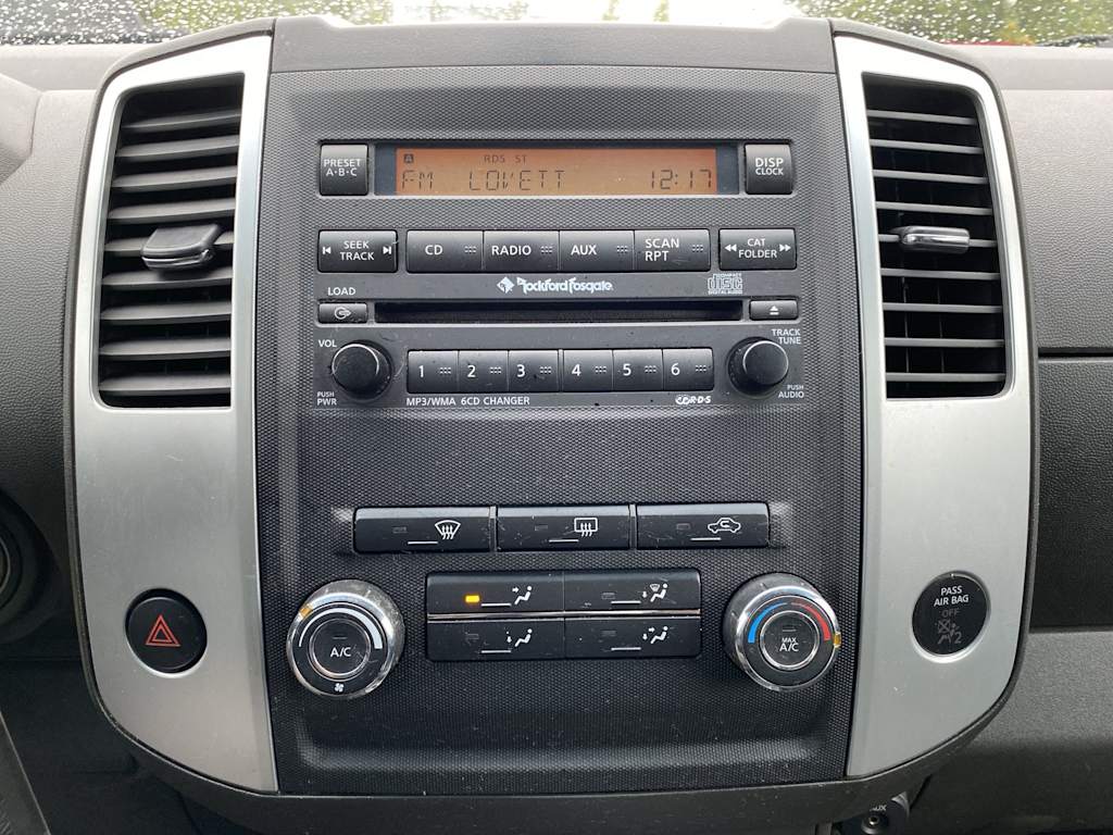 Thumbnail: 2010 Nissan Frontier - 11