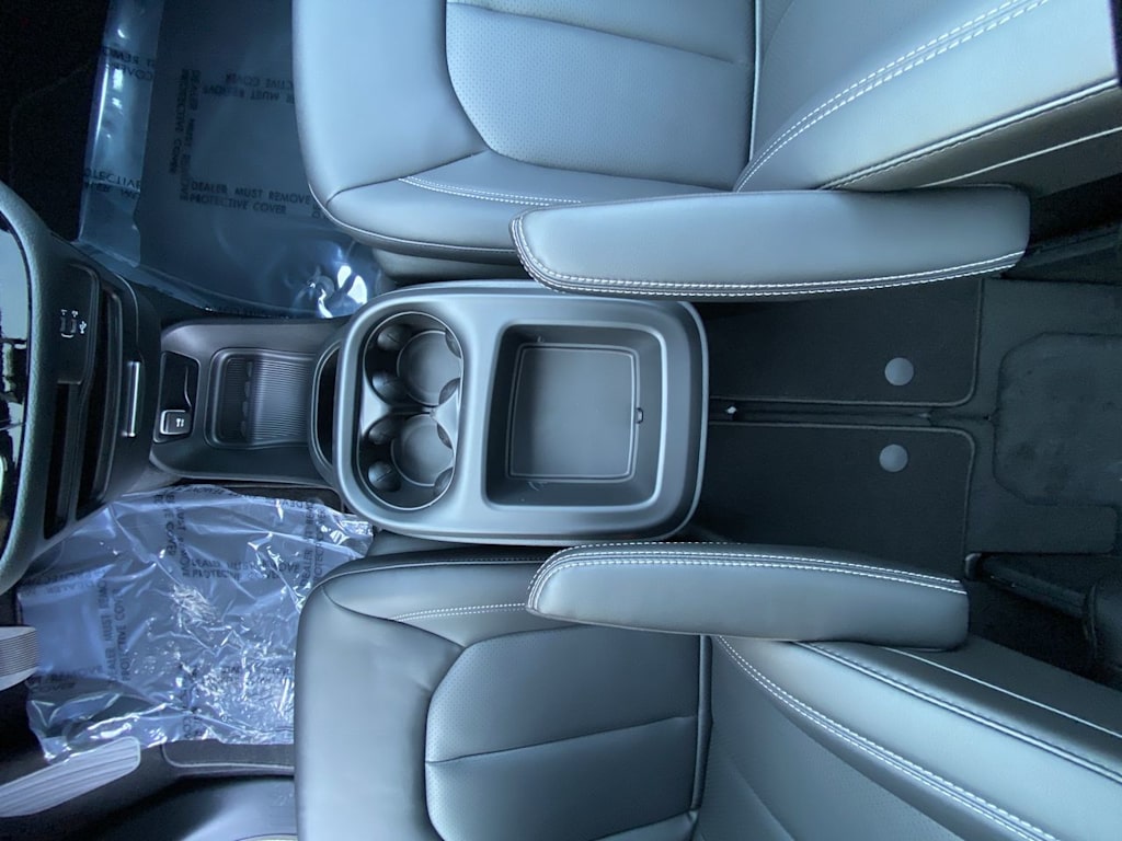 Thumbnail: 2026 Chrysler Pacifica - 7