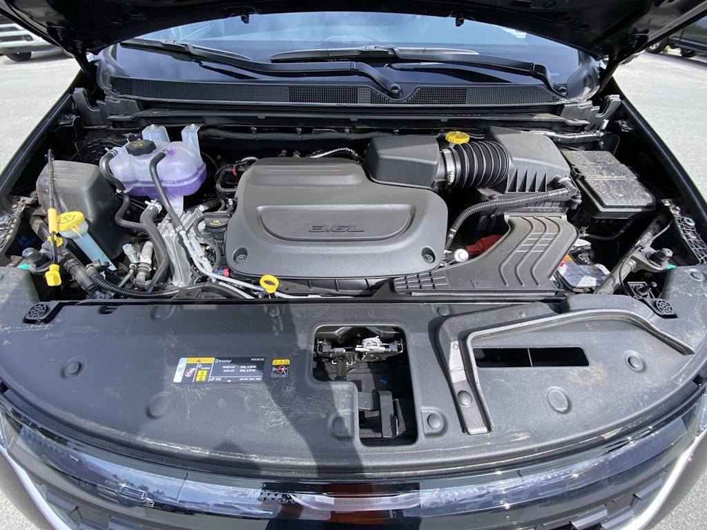 Thumbnail: 2027 Chrysler Pacifica - 7