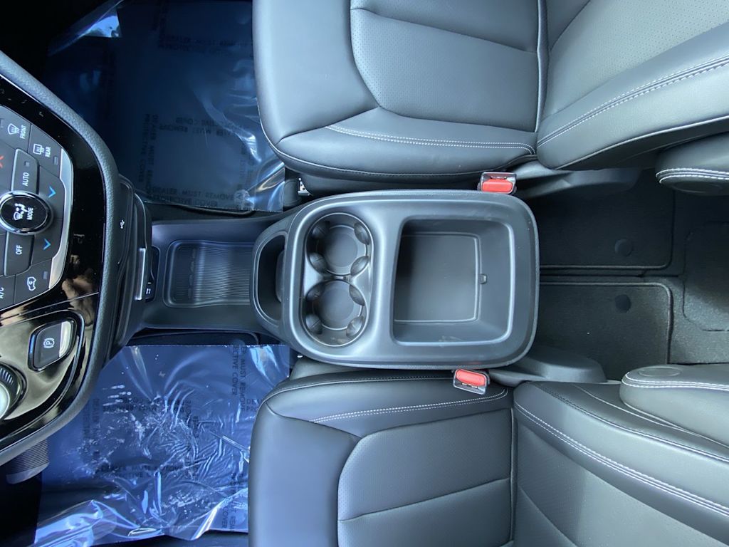 Thumbnail: 2026 Chrysler Pacifica - 22