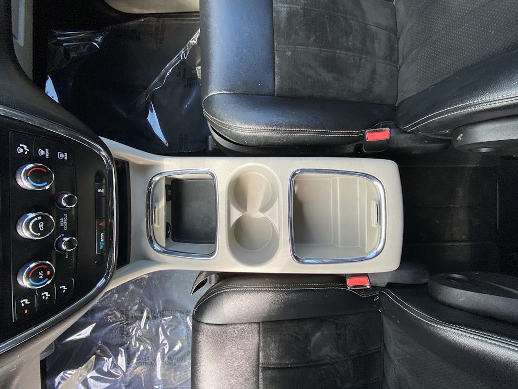 Thumbnail: 2018 Dodge Grand Caravan - 12