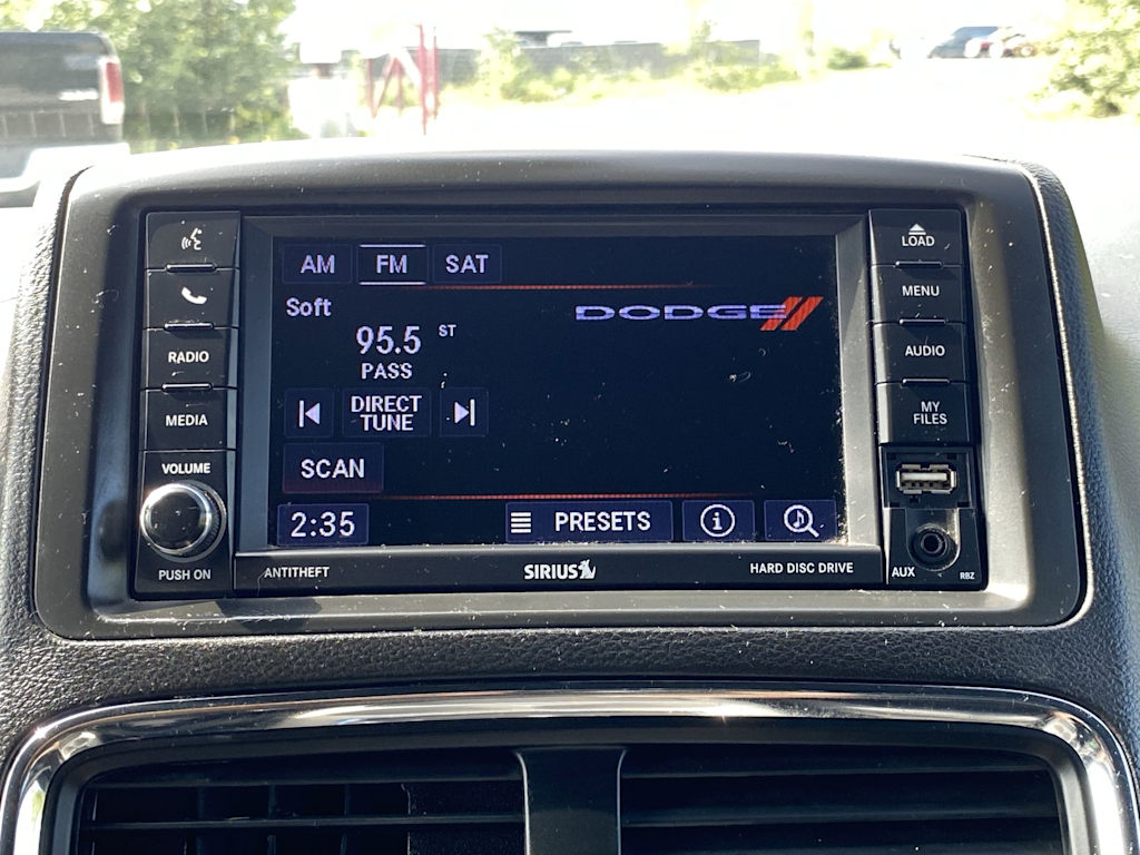 Thumbnail: 2018 Dodge Grand Caravan - 11