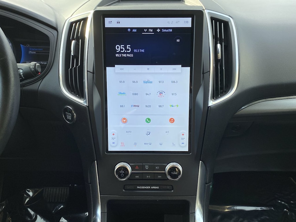 Thumbnail: 2023 Ford Edge - 11