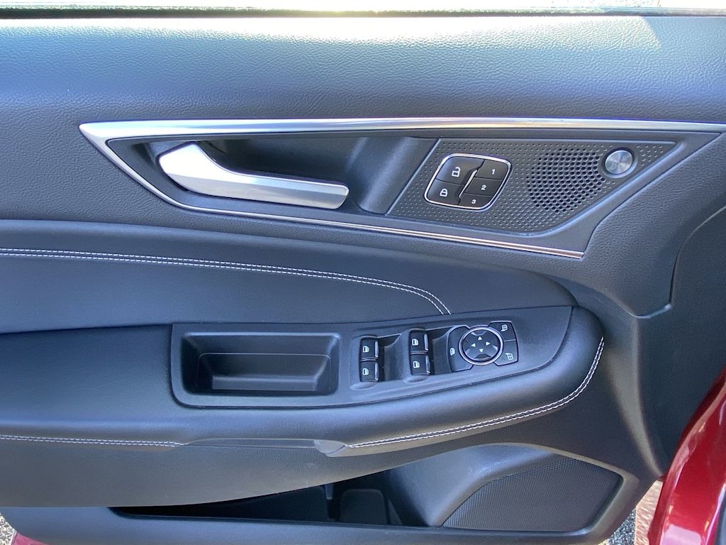 Thumbnail: 2023 Ford Edge - 22