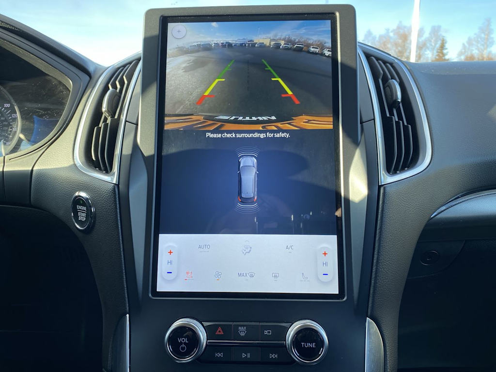 Thumbnail: 2023 Ford Edge - 23