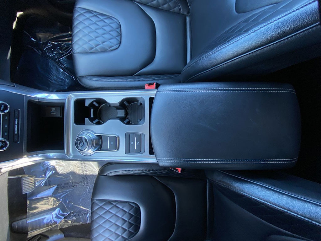 Thumbnail: 2023 Ford Edge - 25