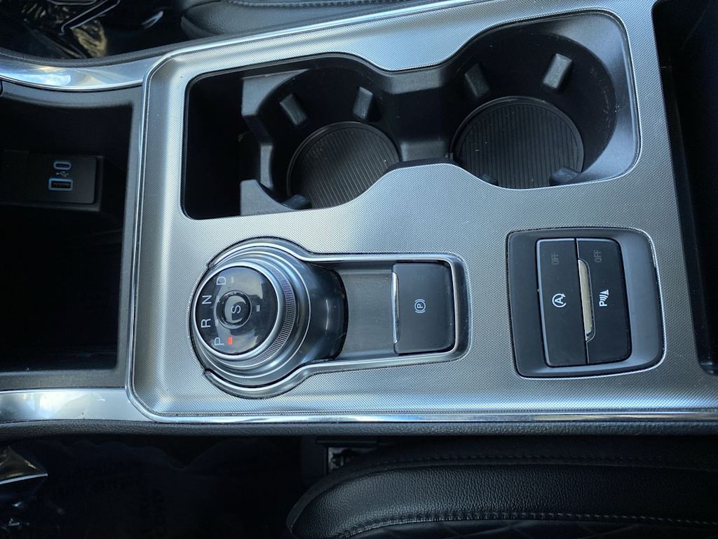 Thumbnail: 2023 Ford Edge - 12