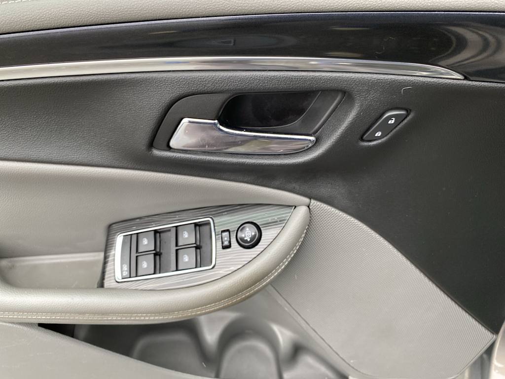 Thumbnail: 2018 Chevrolet Impala - 23