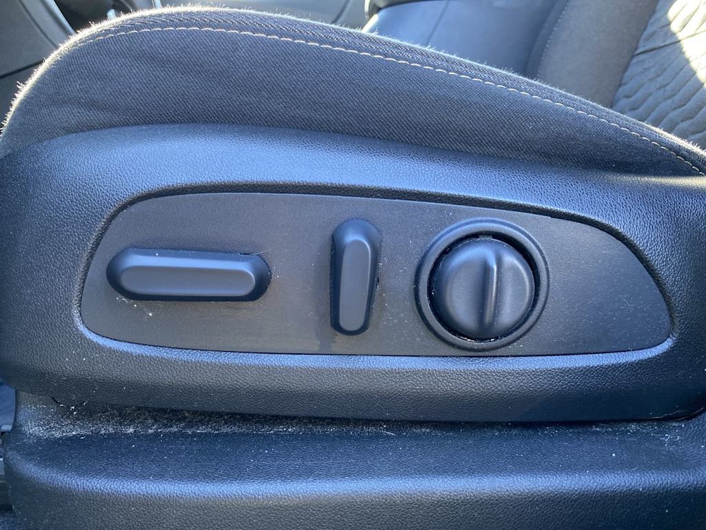 Thumbnail: 2019 Chevrolet Equinox - 18
