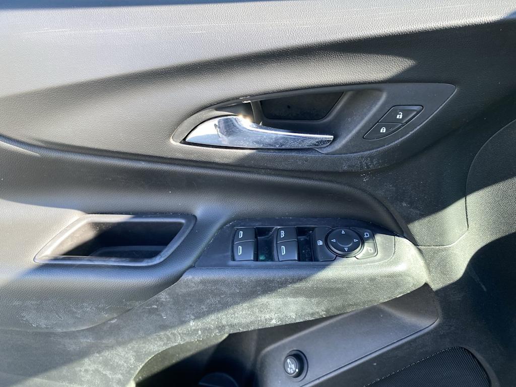 Thumbnail: 2019 Chevrolet Equinox - 19