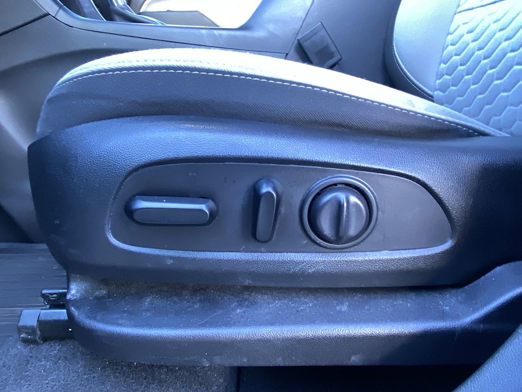 Thumbnail: 2020 Chevrolet Equinox - 21