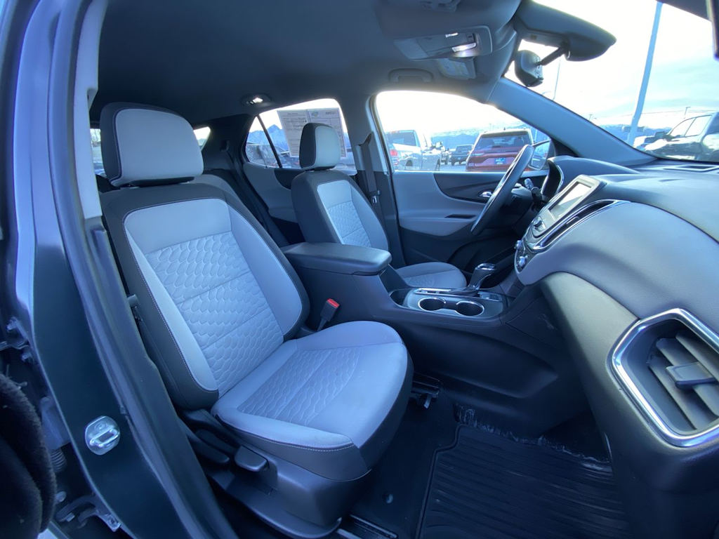 Thumbnail: 2020 Chevrolet Equinox - 9