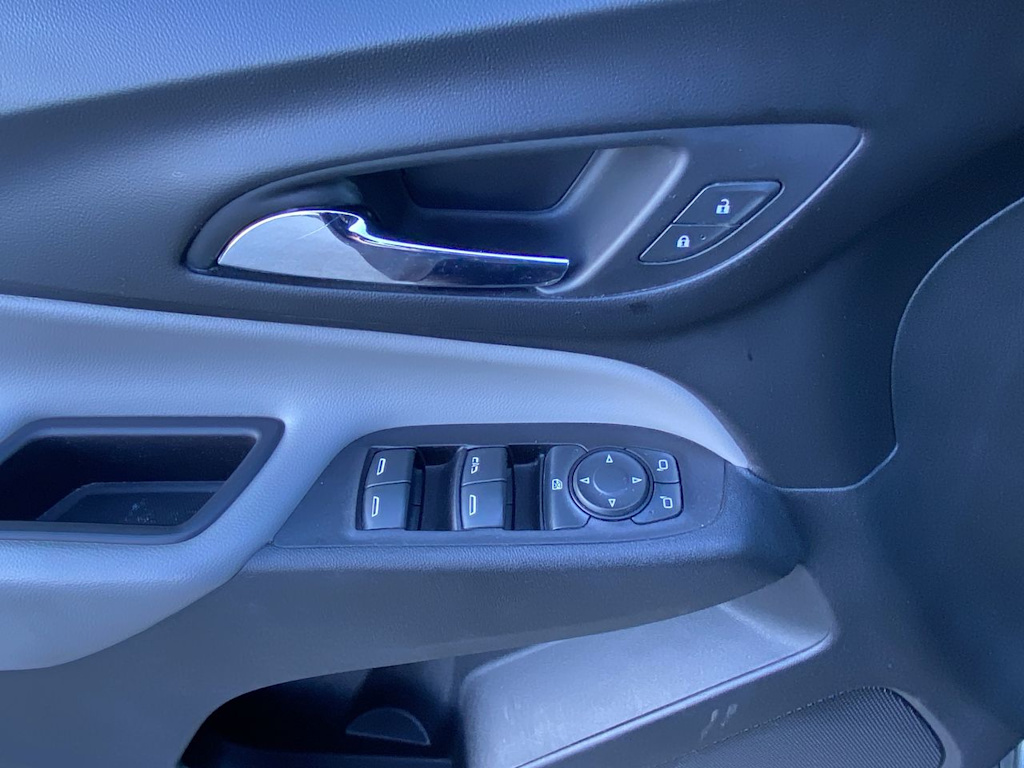 Thumbnail: 2020 Chevrolet Equinox - 22