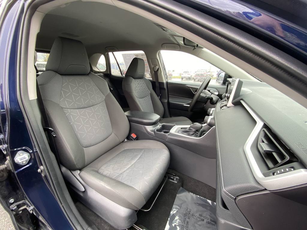 Thumbnail: 2025 Toyota RAV4 - 6