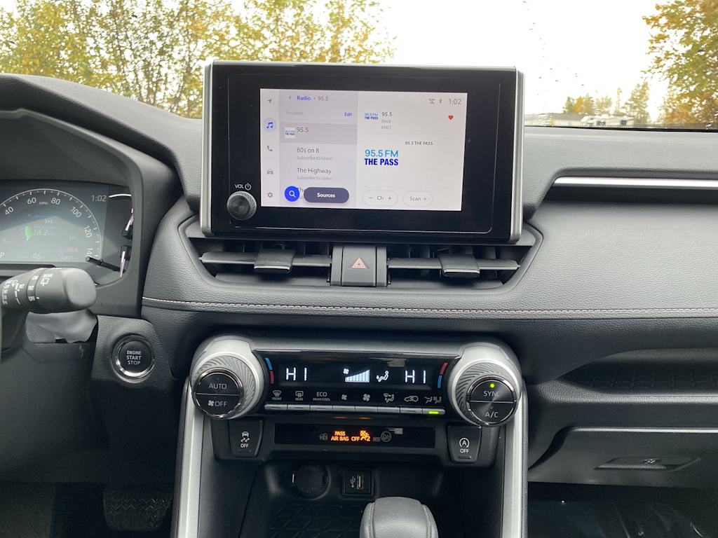 Thumbnail: 2025 Toyota RAV4 - 8