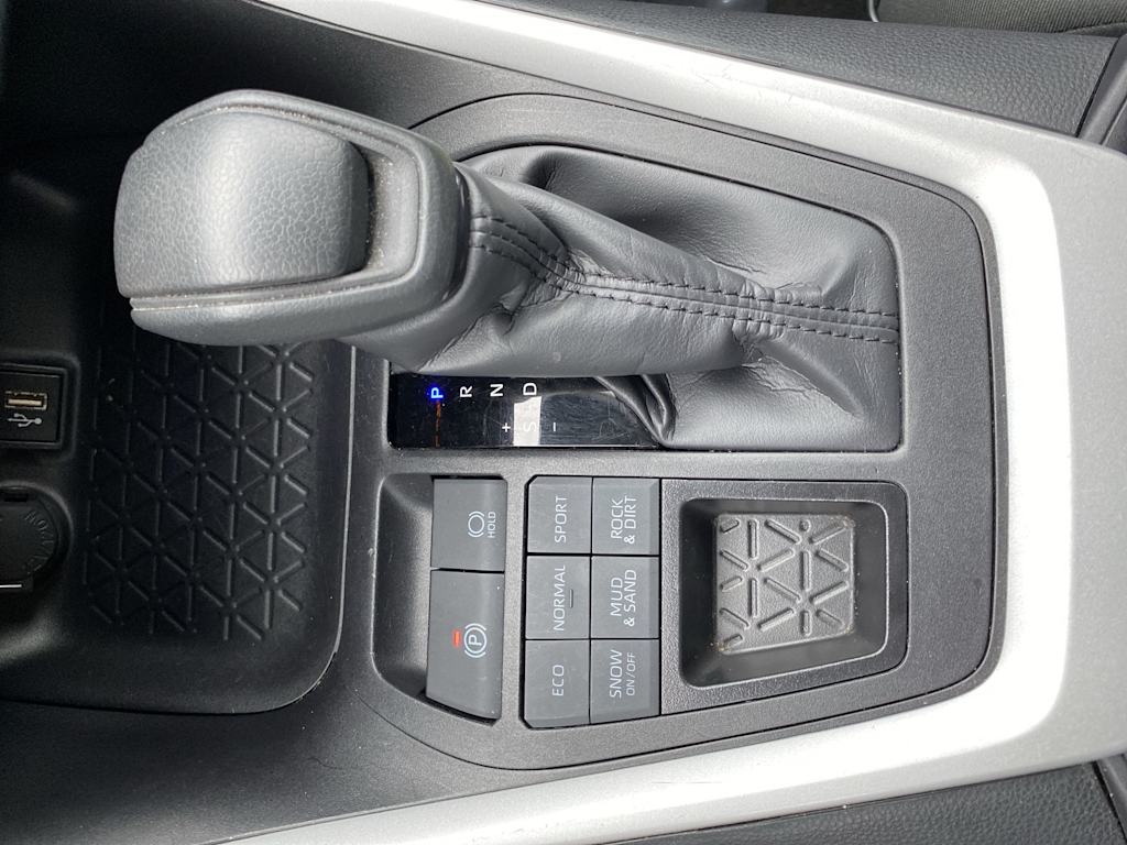Thumbnail: 2025 Toyota RAV4 - 9
