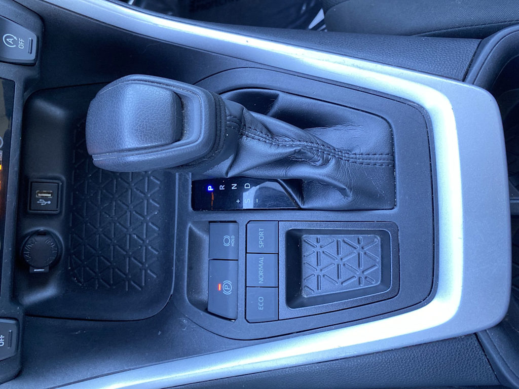 Thumbnail: 2023 Toyota RAV4 - 11