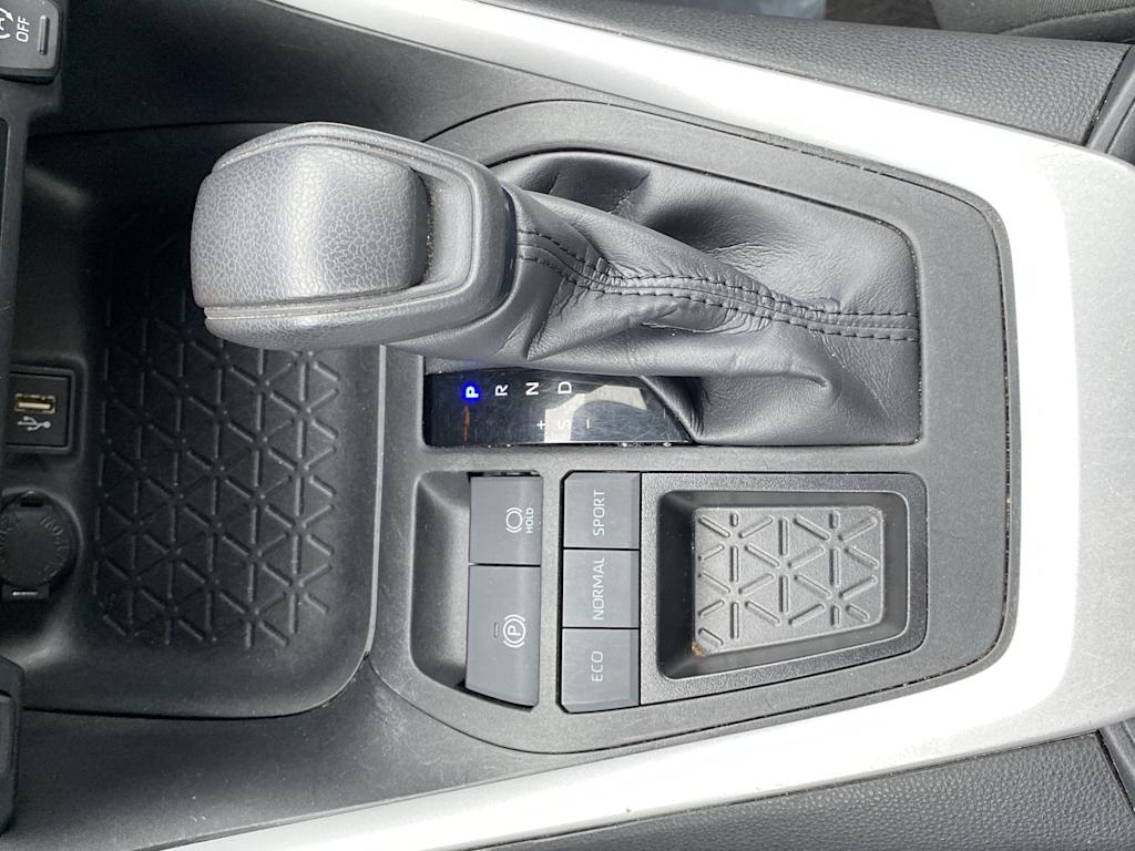 Thumbnail: 2023 Toyota RAV4 - 12