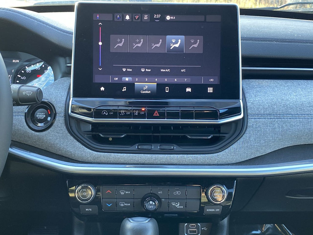 Thumbnail: 2024 Jeep Compass - 31