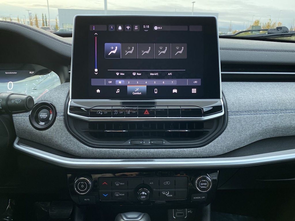 Thumbnail: 2024 Jeep Compass - 29