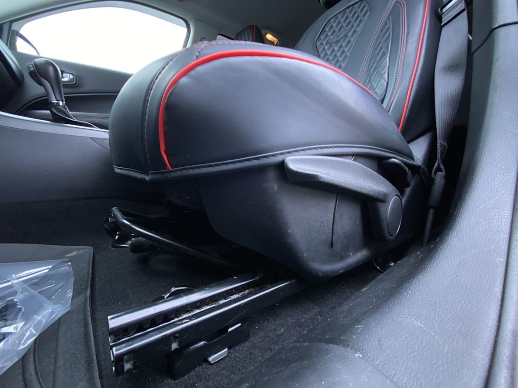 Thumbnail: 2020 Jeep Compass - 21