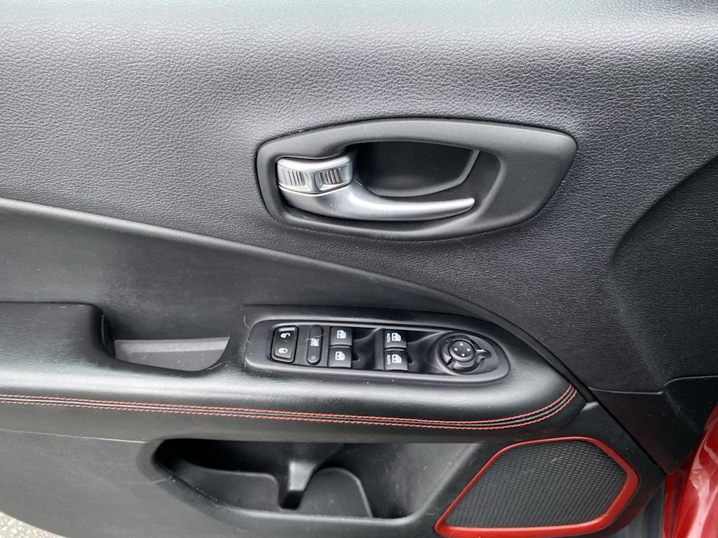 Thumbnail: 2020 Jeep Compass - 22