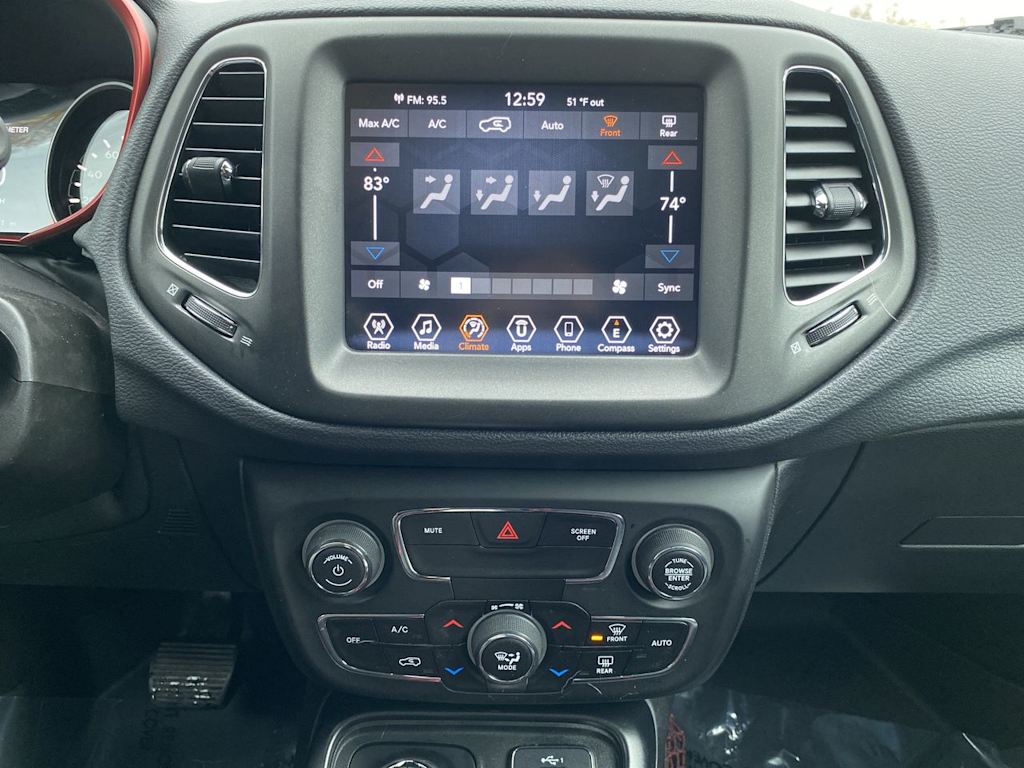 Thumbnail: 2020 Jeep Compass - 25