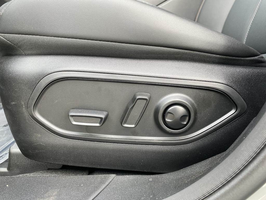 Thumbnail: 2026 Jeep Cherokee - 22