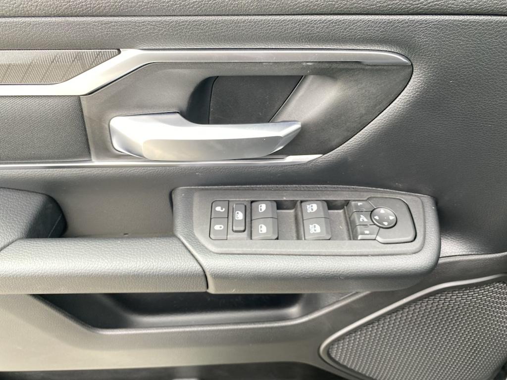 Thumbnail: 2026 RAM 1500 - 16