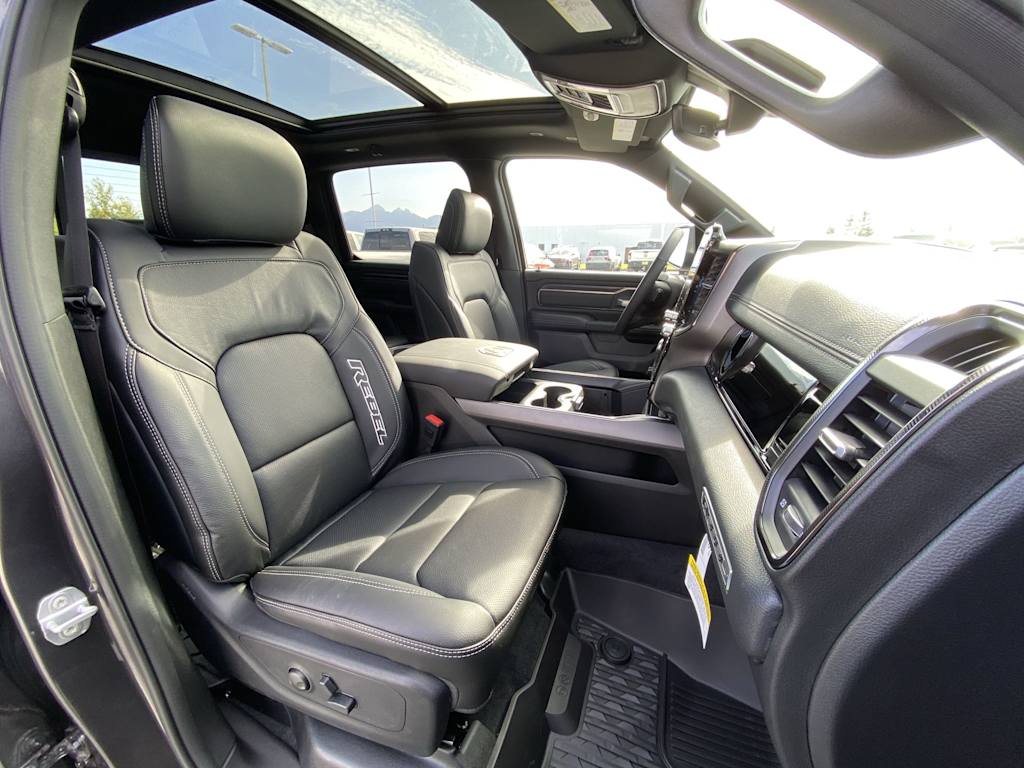 Thumbnail: 2026 RAM 1500 - 8