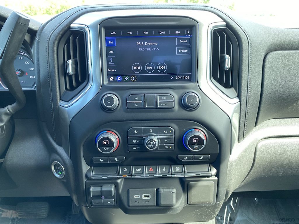 Thumbnail: 2020 Chevrolet Silverado 1500 - 12