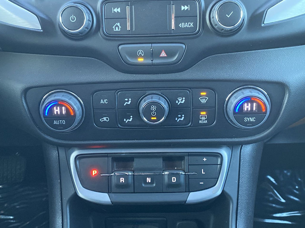 2024 GMC Terrain SLT 19