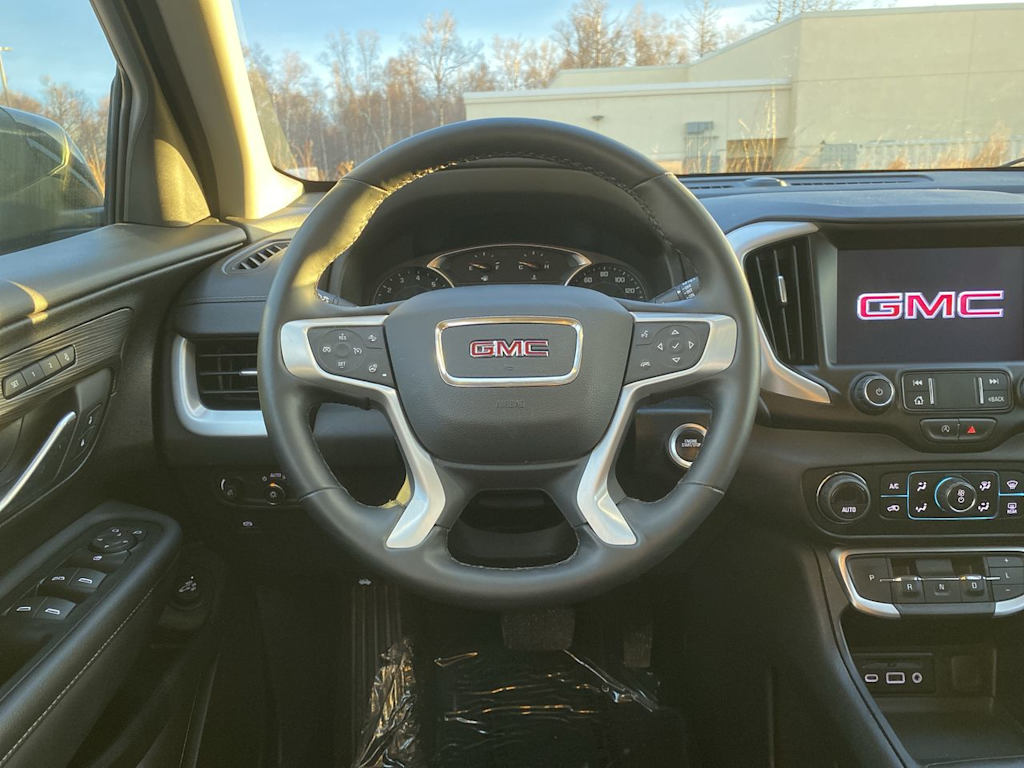 2024 GMC Terrain SLT 2