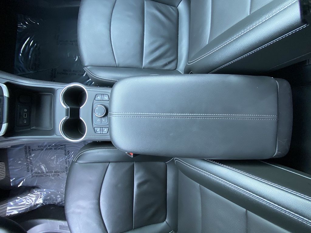 Thumbnail: 2024 GMC Terrain - 25