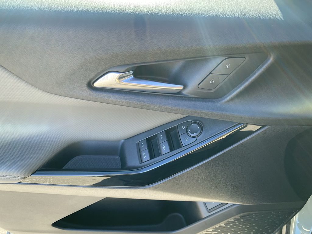 Thumbnail: 2025 Chevrolet Equinox - 18