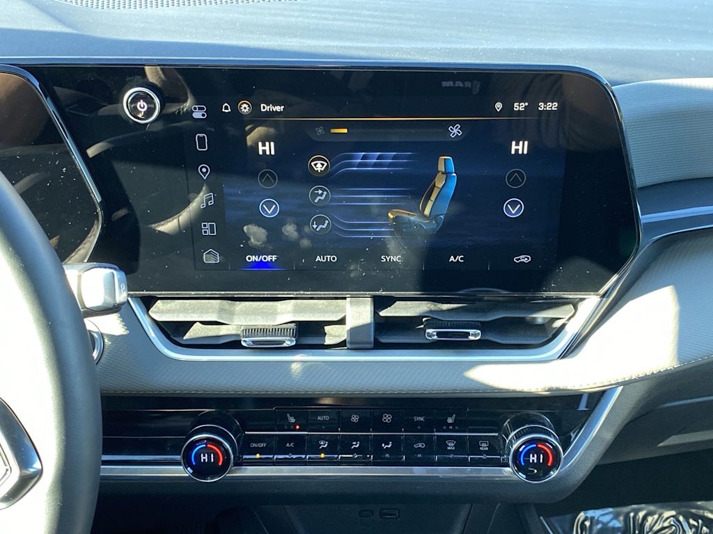 Thumbnail: 2025 Chevrolet Equinox - 21