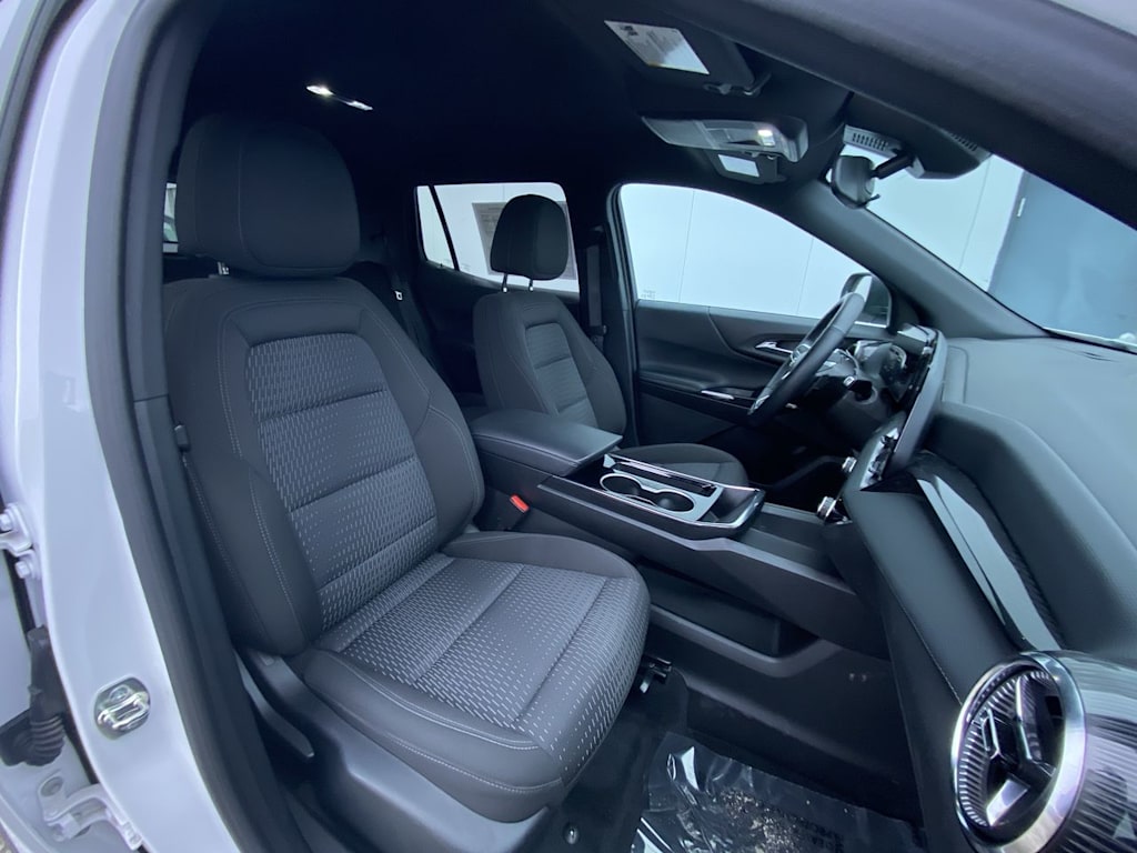 Thumbnail: 2025 Chevrolet Equinox - 9