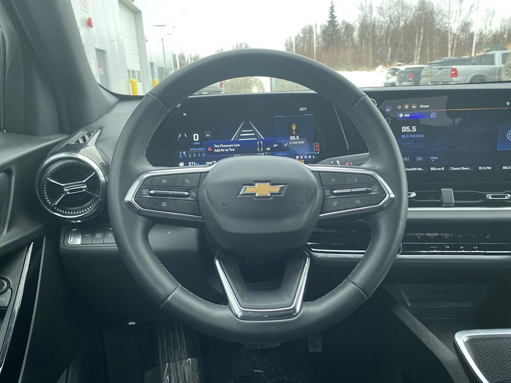 Thumbnail: 2025 Chevrolet Equinox - 2